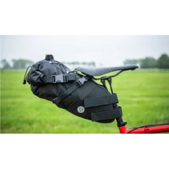 Borsa Posteriore Sottosella Bikepacking AGU VENTURE 10 Litri Nera