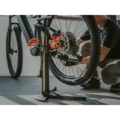 Pompa Da Pavimento TOPEAK Con Cavalletto Bici Incorporato TRANSFORMER EuP Per Ebike -Vendite PERUZZO pompa da pavimento topeak con cavalletto bici incorporato transformer eup 1
